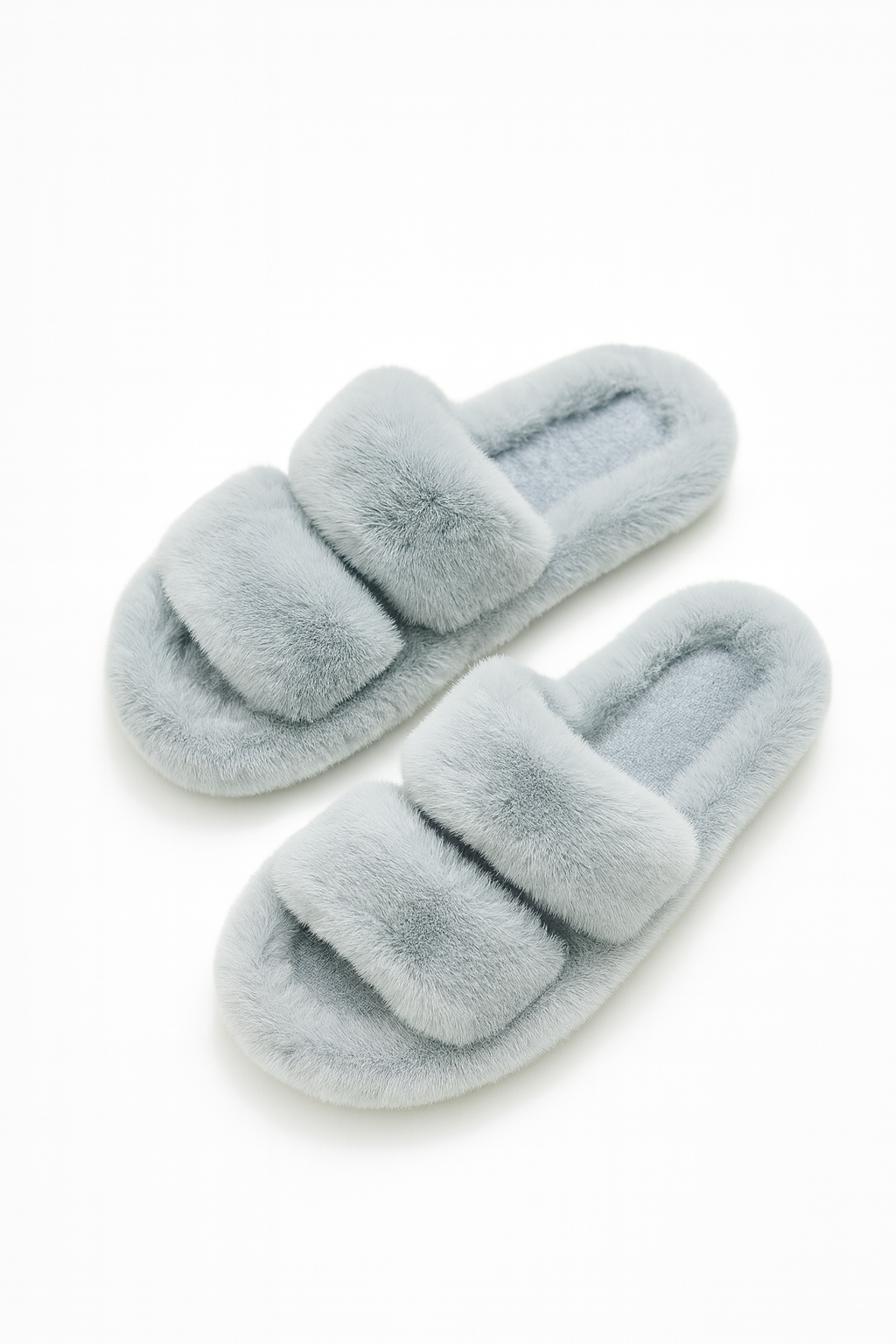 Chaussons femme bleu ciel – doux, chauds et cocooning