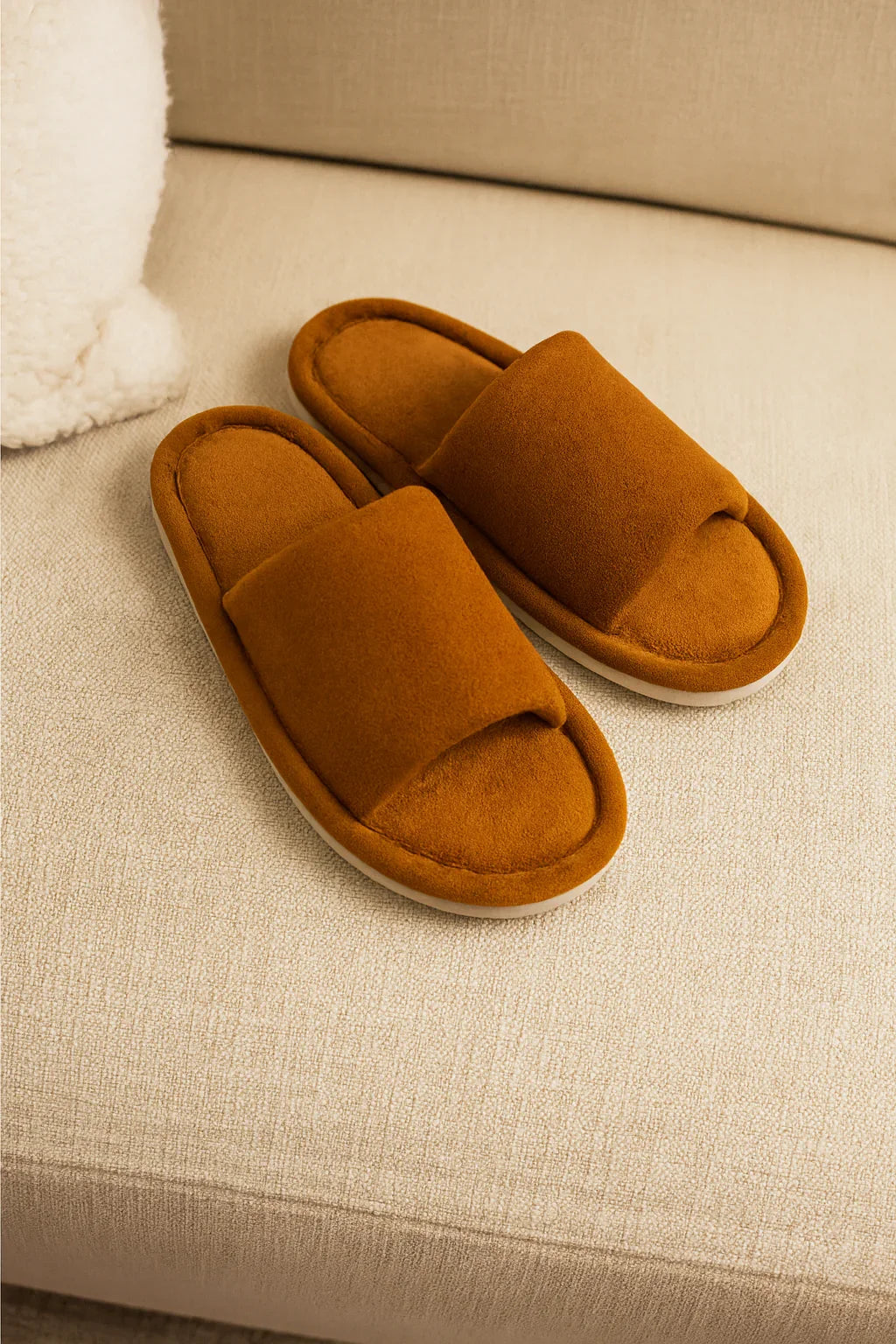 Chaussons homme marron – élégants, confortables et style luxe
